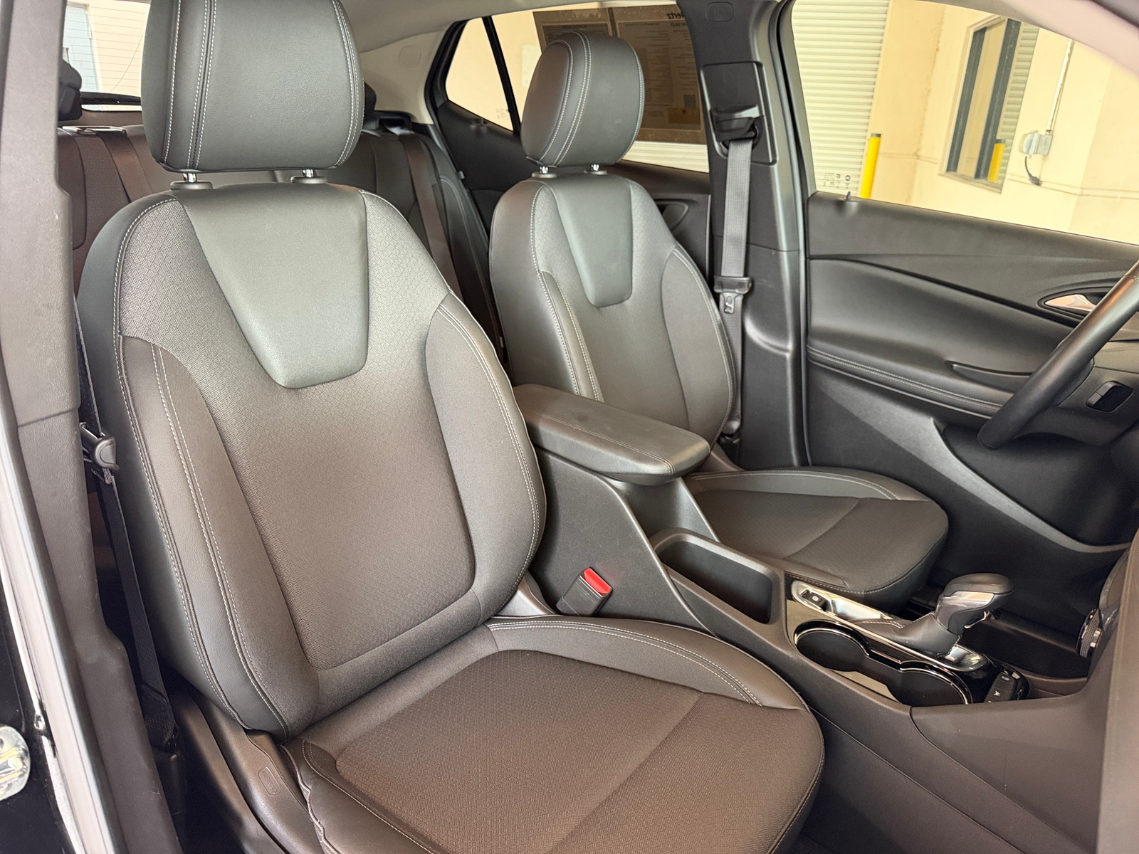 Thumbnail: 2025 Buick Encore GX - 2