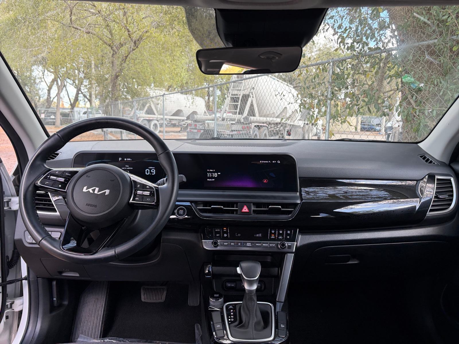 Thumbnail: 2025 Kia Seltos - 3