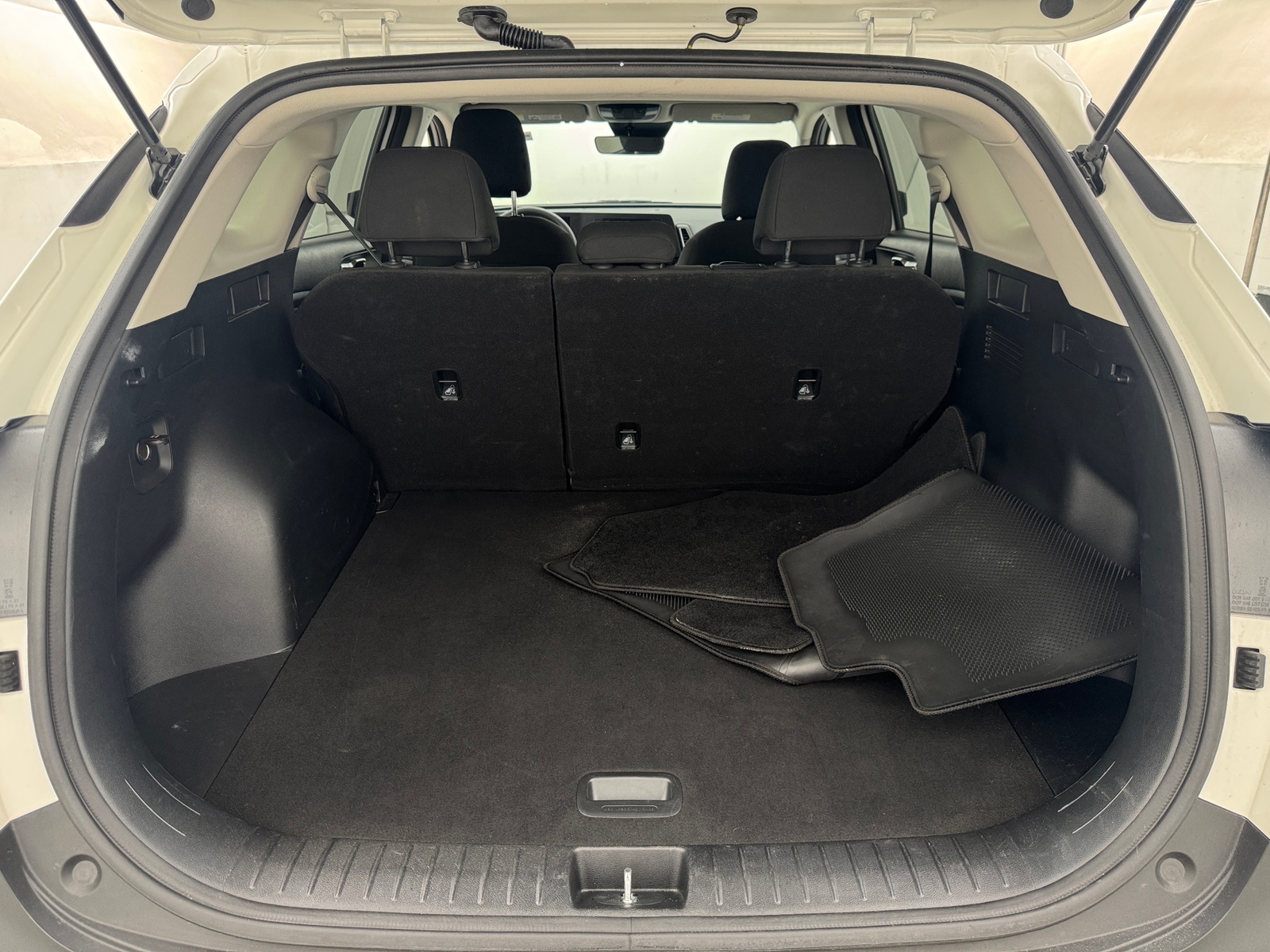 Thumbnail: 2025 Kia Sportage - 7