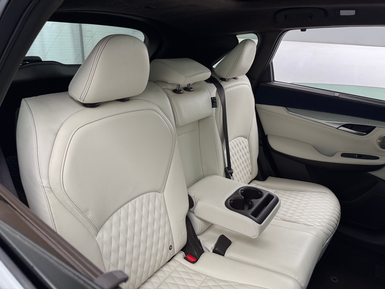 Thumbnail: 2019 INFINITI QX50 - 5