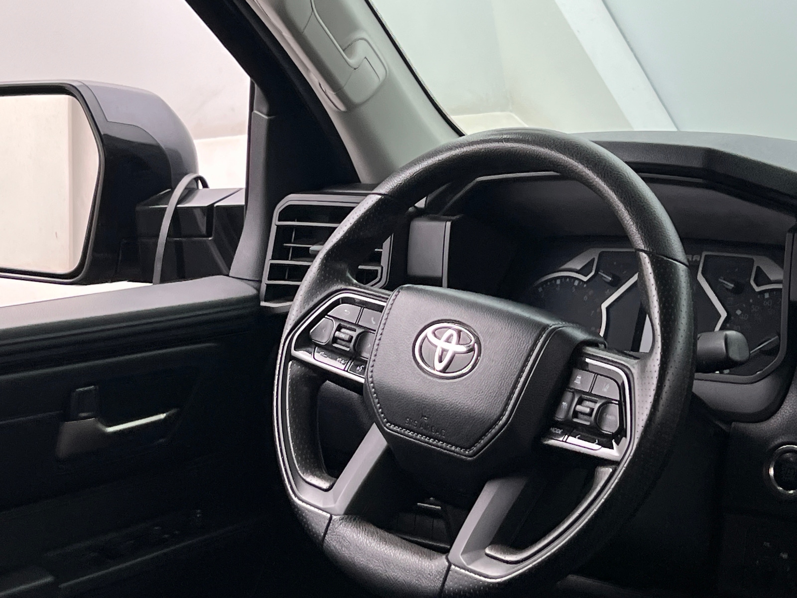 Thumbnail: 2023 Toyota Tundra - 5