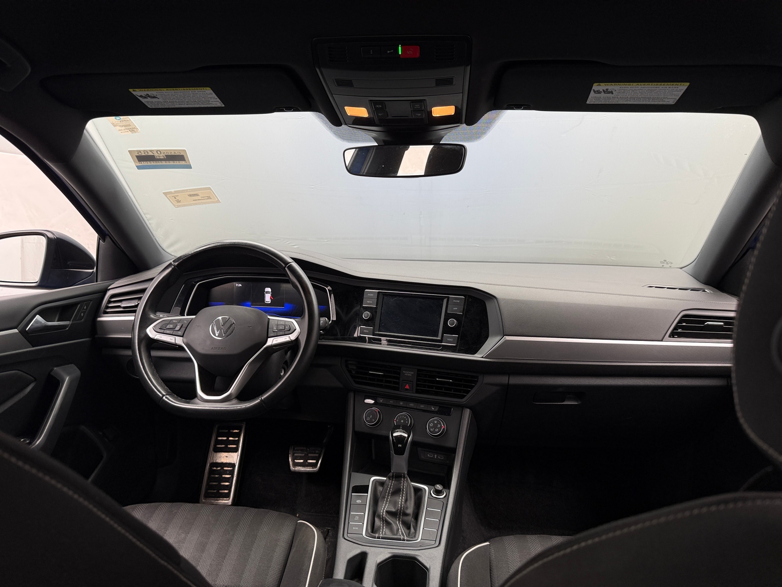 Thumbnail: 2024 Volkswagen Jetta - 3