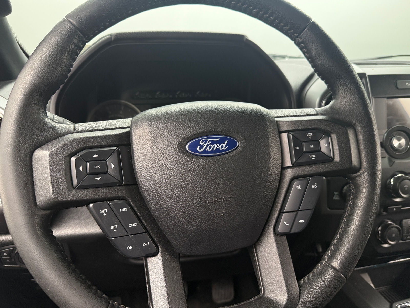 Thumbnail: 2018 Ford Econoline - 5