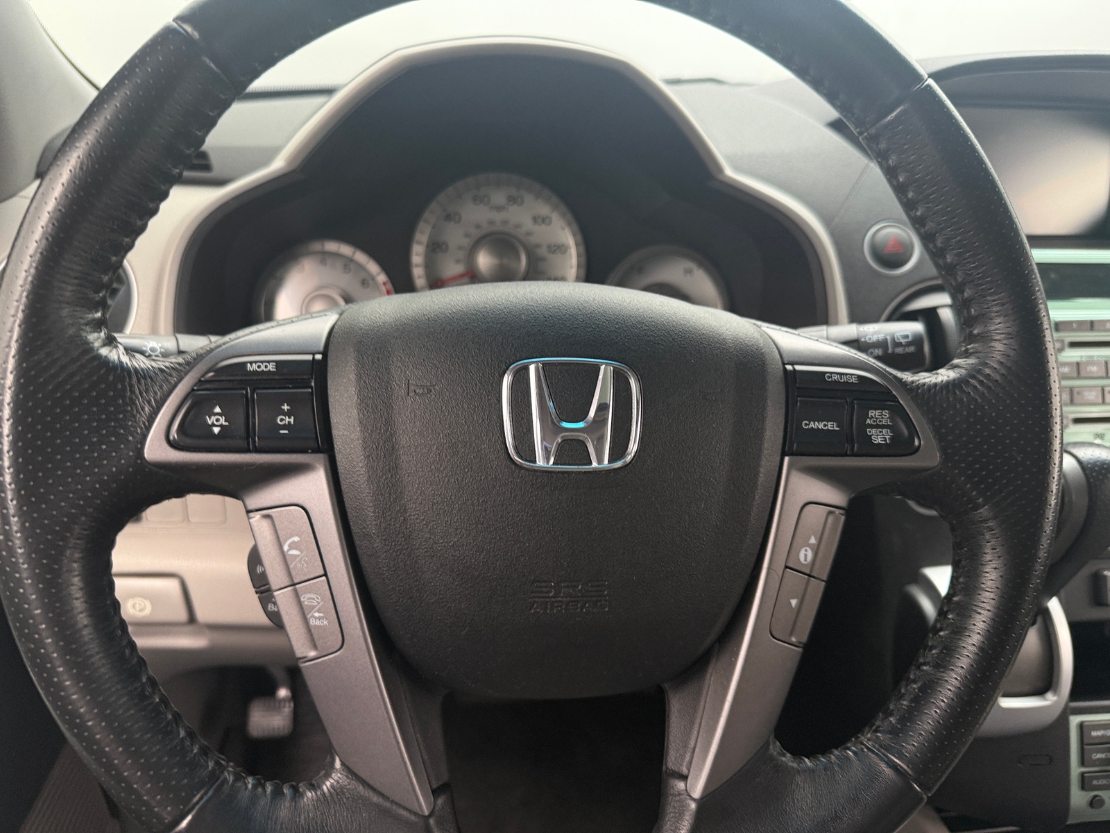 Thumbnail: 2011 Honda Pilot - 4