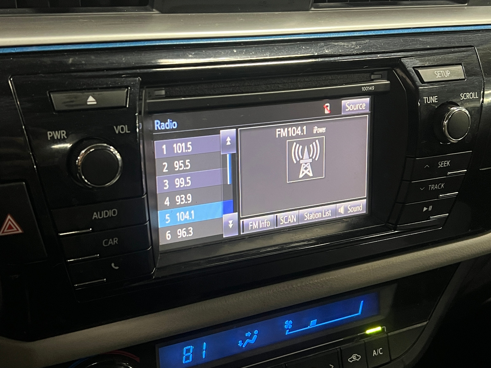 Thumbnail: 2014 Toyota Corolla - 4