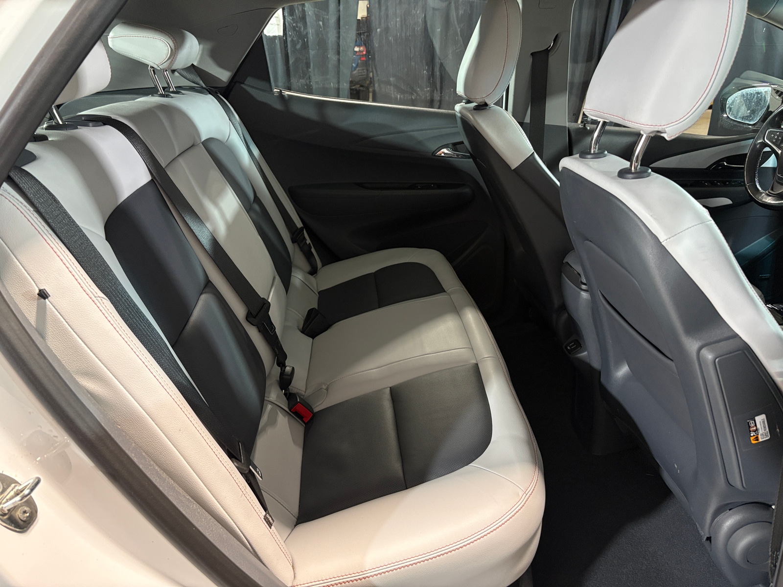 Thumbnail: 2017 Chevrolet Bolt EV - 5