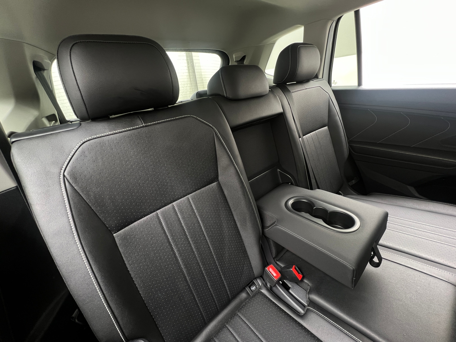 Thumbnail: 2023 Volkswagen Tiguan - 5