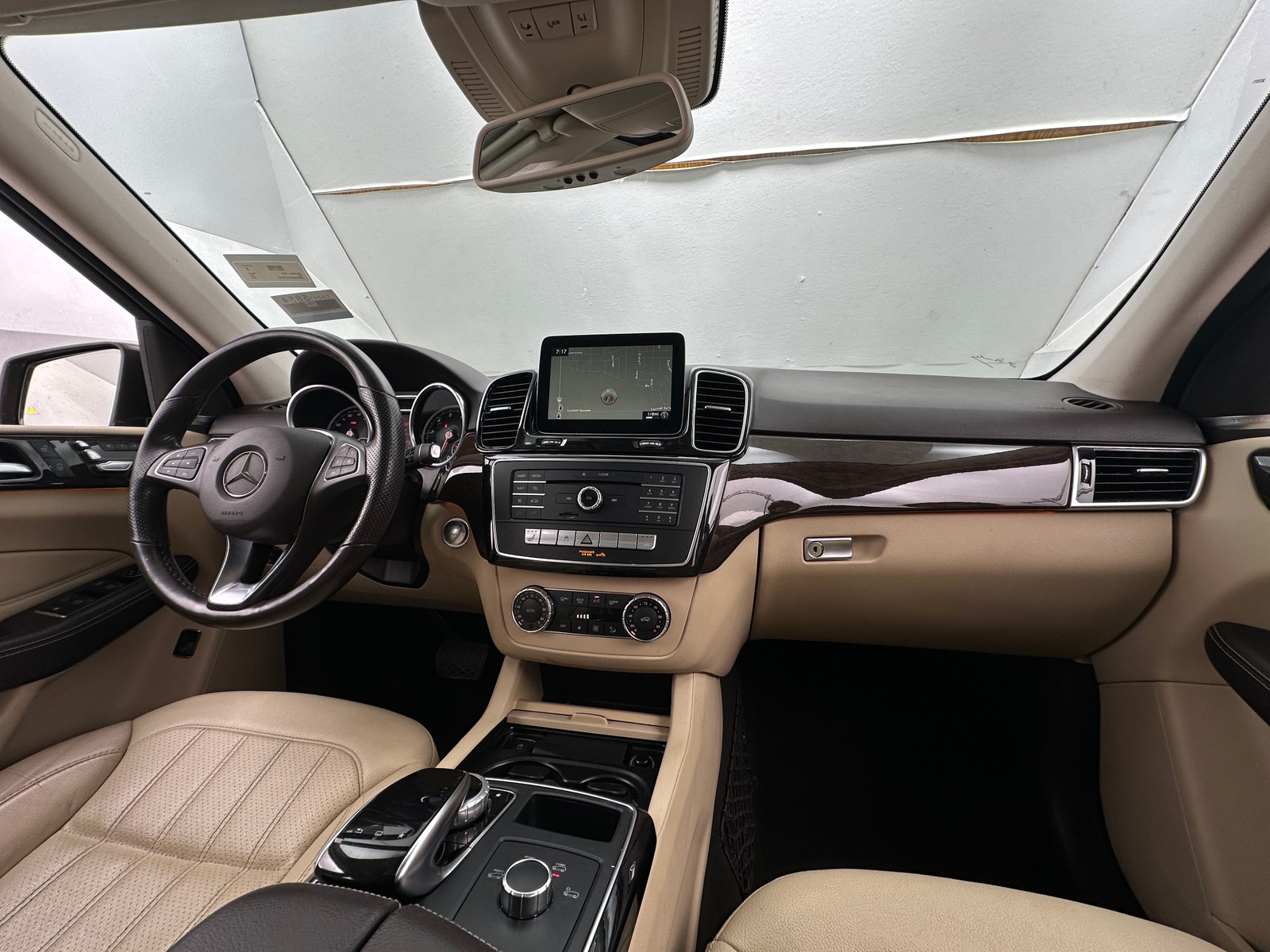 Thumbnail: 2016 Mercedes-Benz GLE - 2