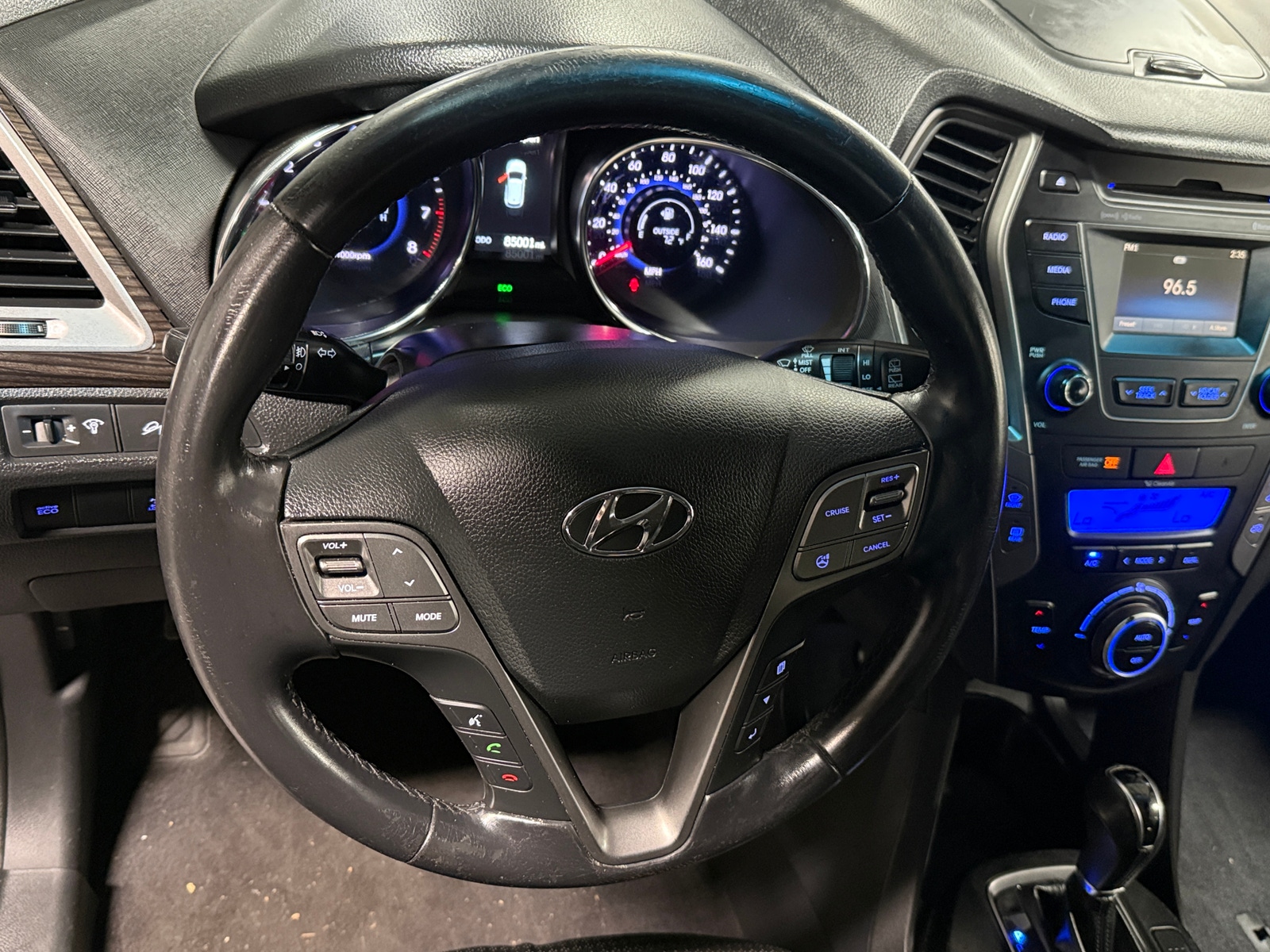 Thumbnail: 2015 Hyundai Santa Fe - 4