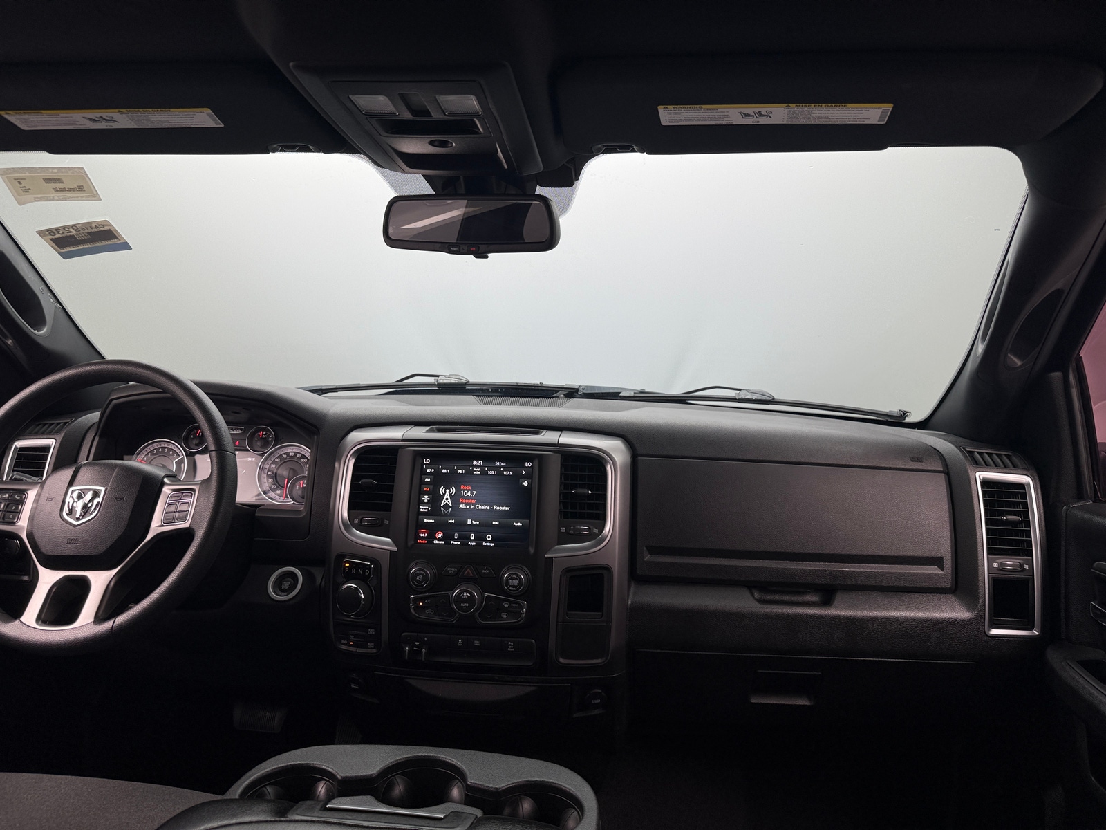 Thumbnail: 2021 RAM 1500 Classic - 3