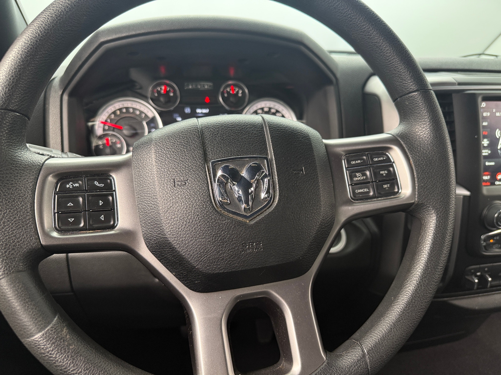 Thumbnail: 2021 RAM 1500 Classic - 5