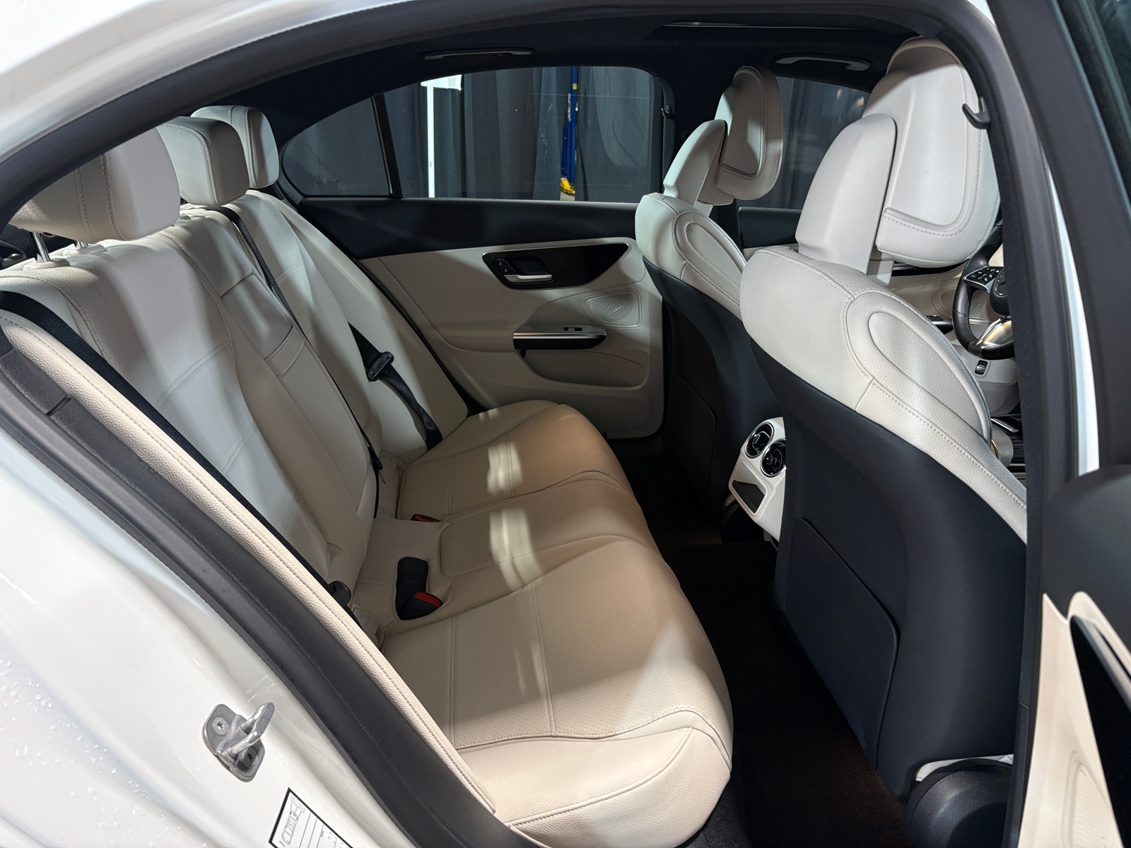 Thumbnail: 2025 Mercedes-Benz C-Class - 6