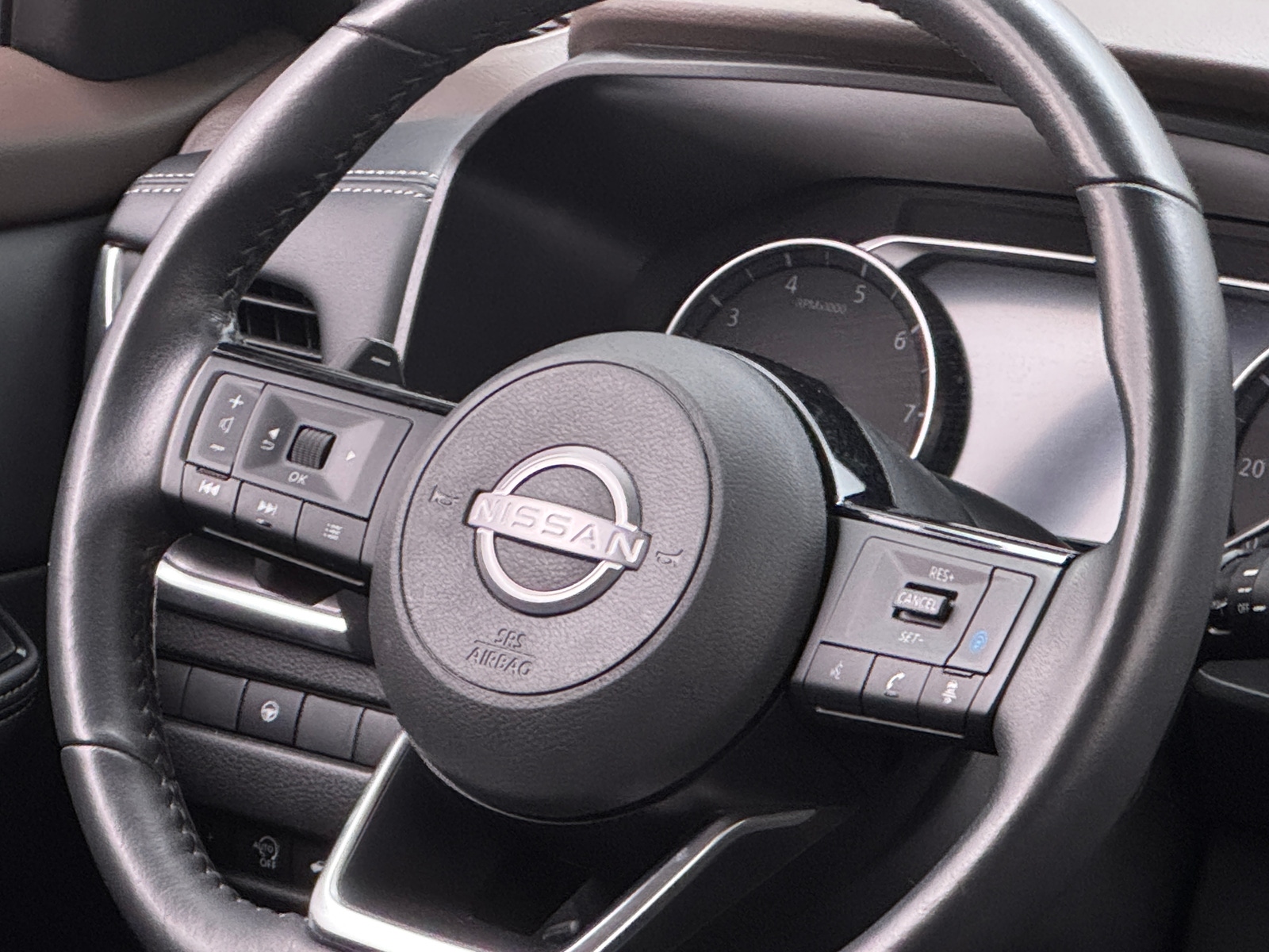 Thumbnail: 2023 Nissan Rogue - 5