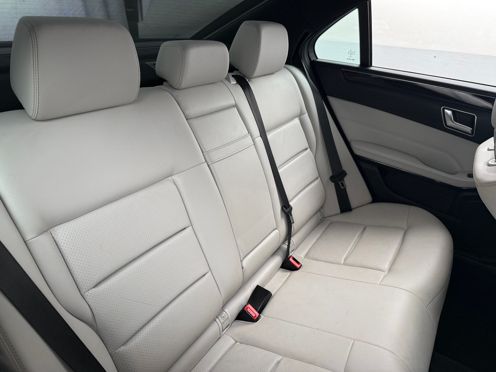 Thumbnail: 2016 Mercedes-Benz E-Class - 5