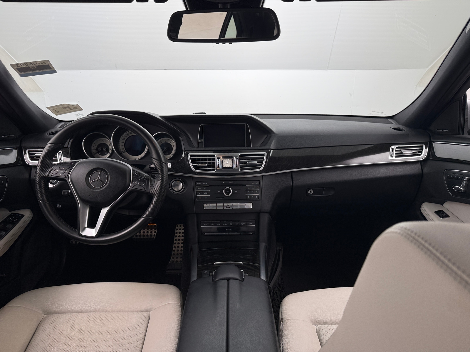 Thumbnail: 2016 Mercedes-Benz E-Class - 2