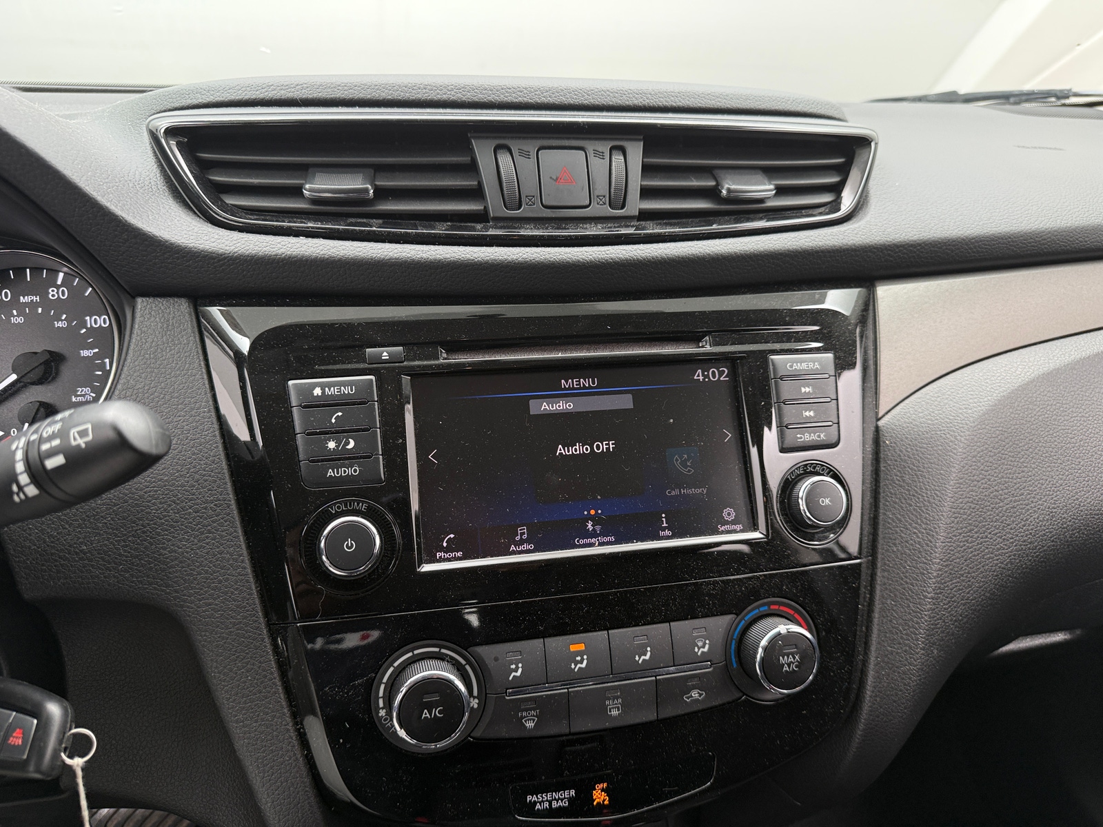 Thumbnail: 2019 Nissan Rogue Sport - 4