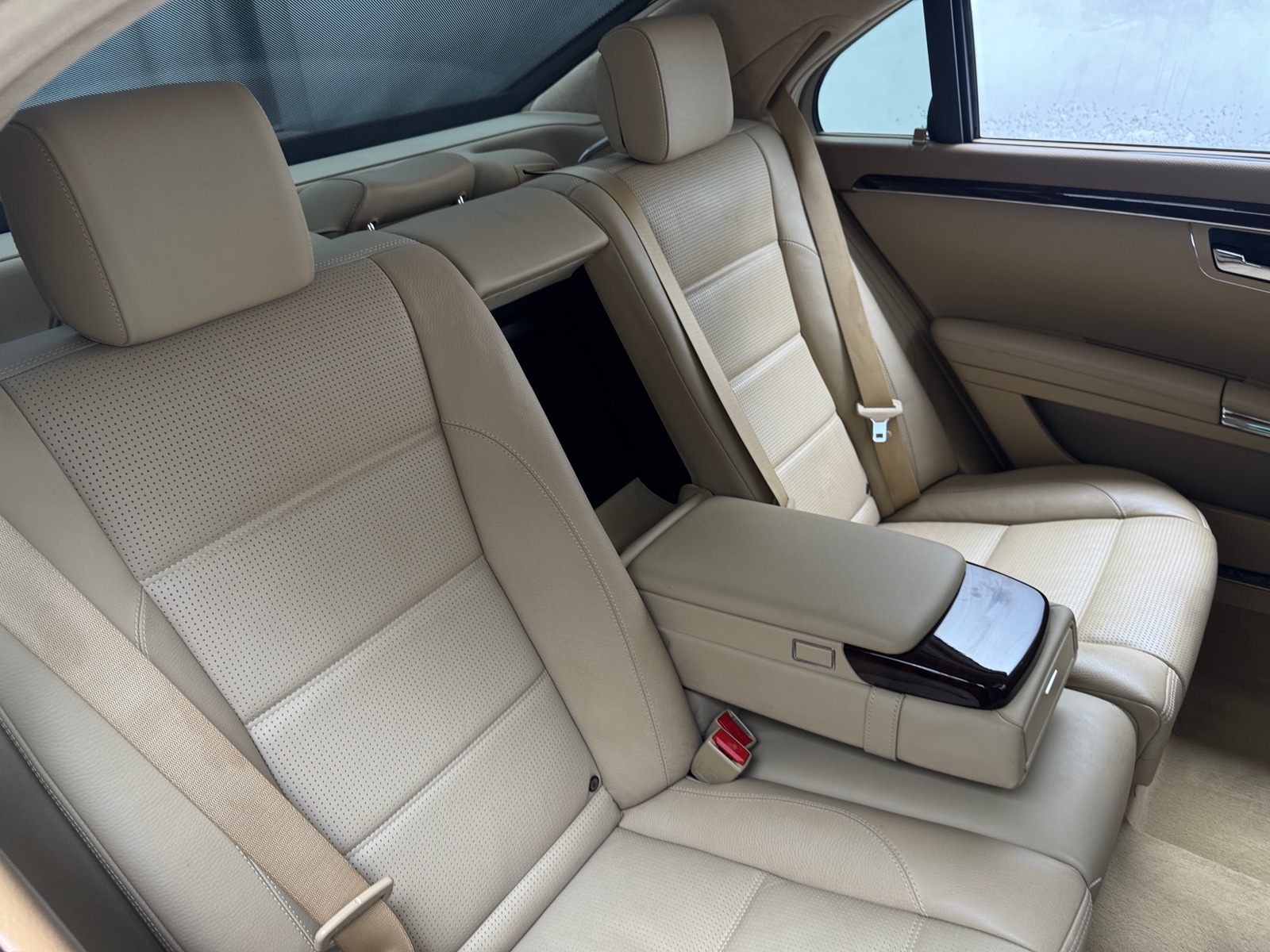 Thumbnail: 2010 Mercedes-Benz S-Class - 5