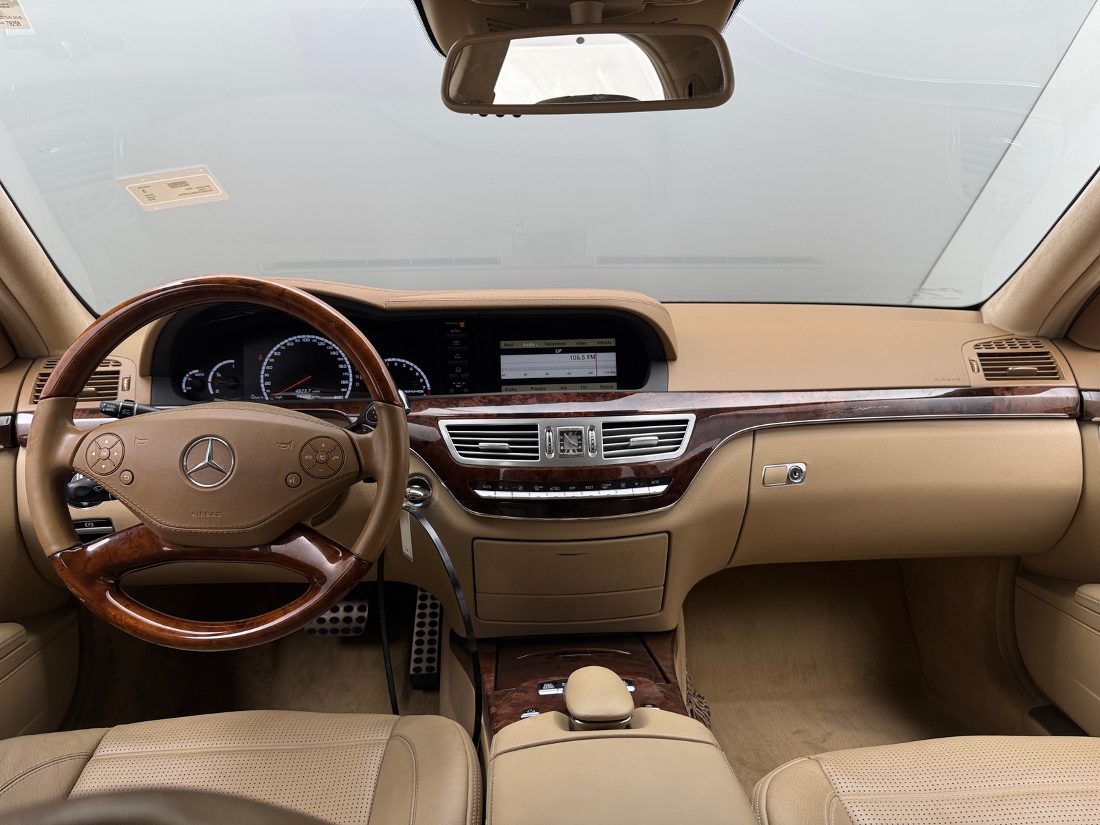 Thumbnail: 2010 Mercedes-Benz S-Class - 2