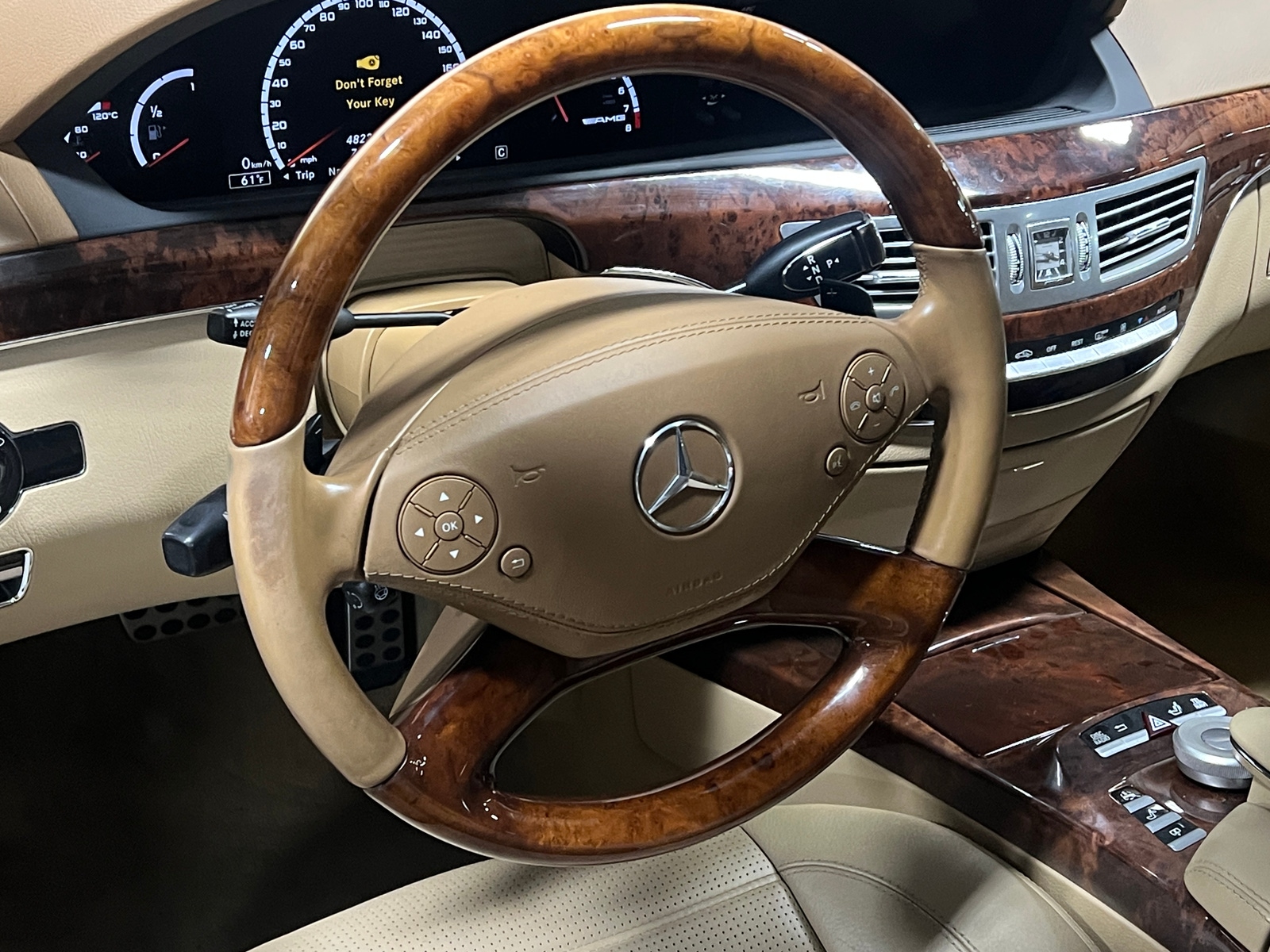 Thumbnail: 2010 Mercedes-Benz S-Class - 4