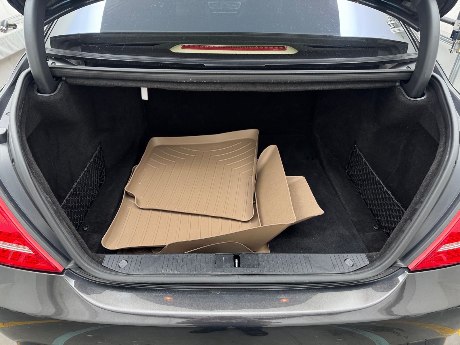 Thumbnail: 2010 Mercedes-Benz S-Class - 6