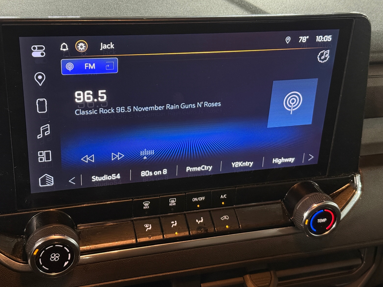 Thumbnail: 2023 Chevrolet Colorado - 4