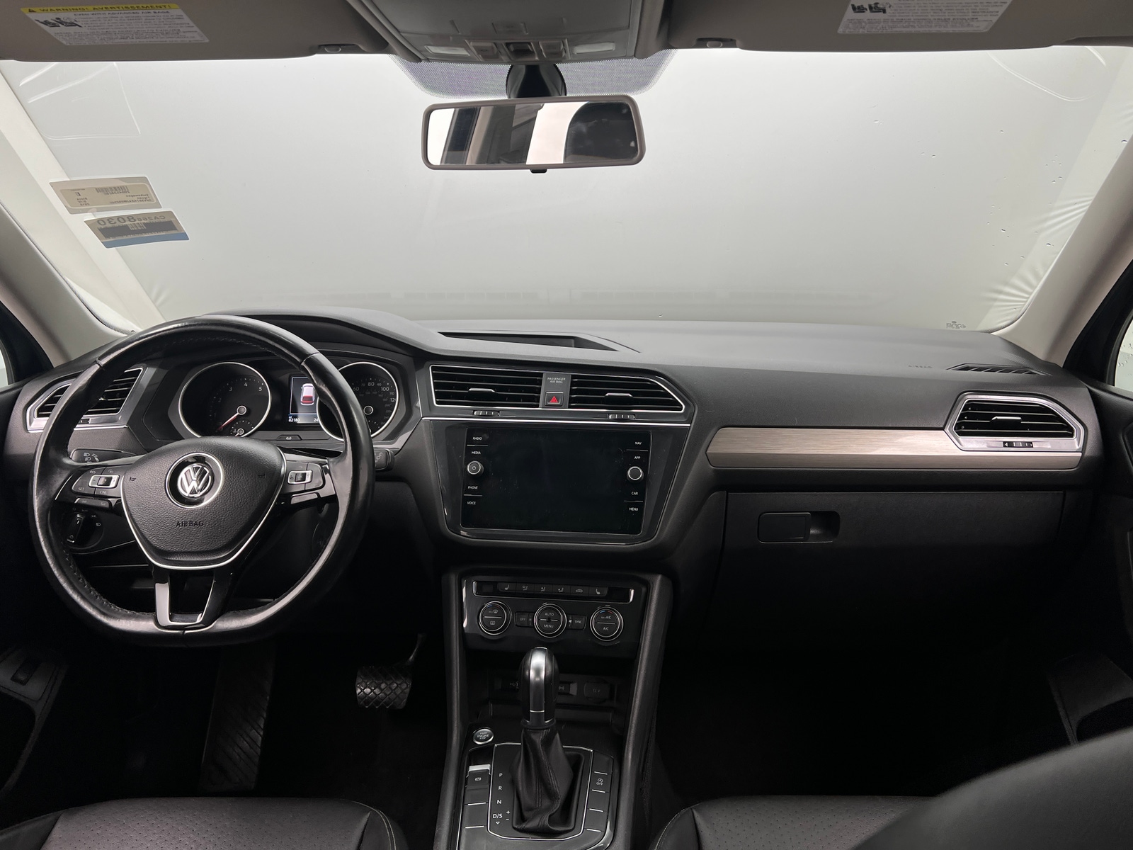 Thumbnail: 2018 Volkswagen Tiguan - 2