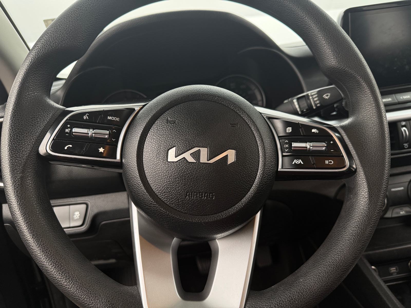 Thumbnail: 2023 Kia Forte - 5