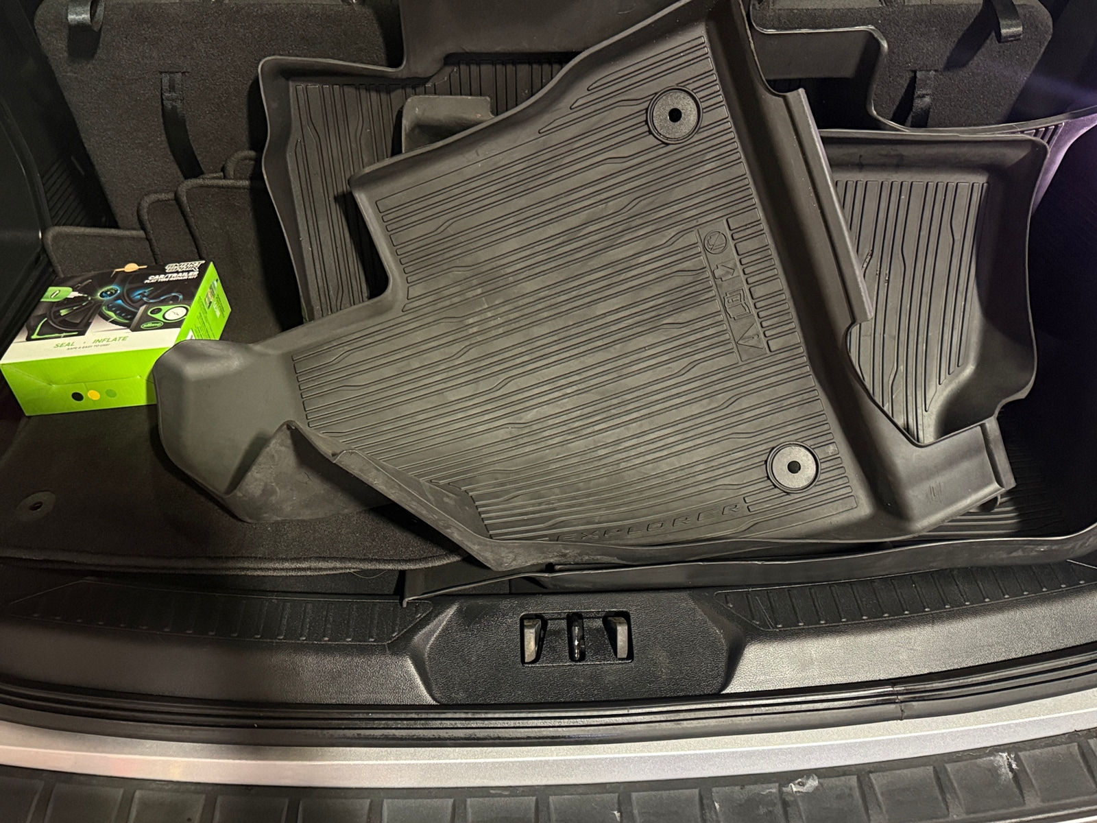 Thumbnail: 2021 Ford Explorer - 7