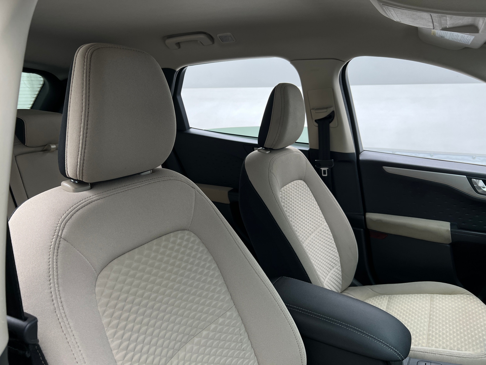 Thumbnail: 2020 Ford Escape - 2