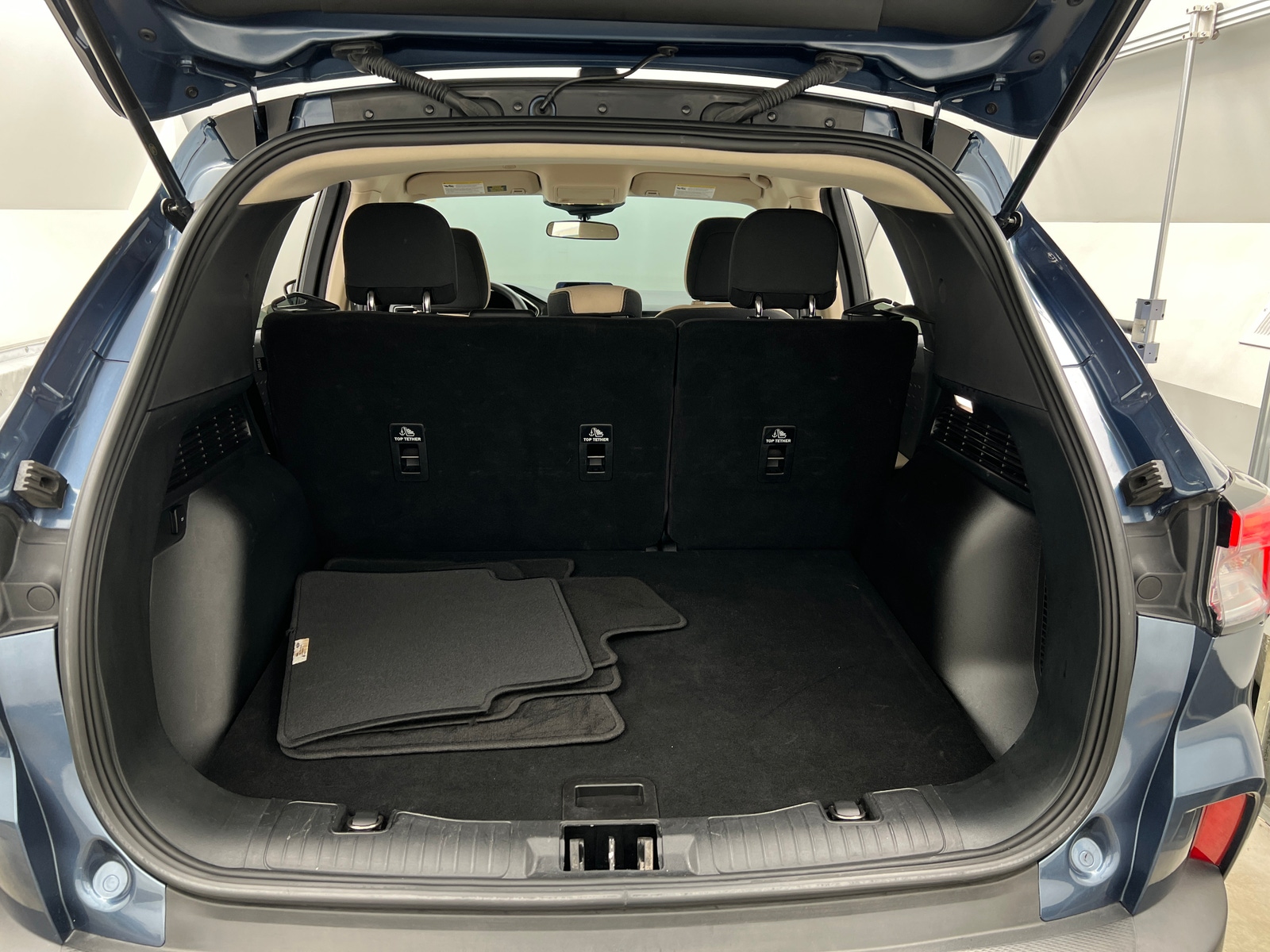 Thumbnail: 2020 Ford Escape - 7