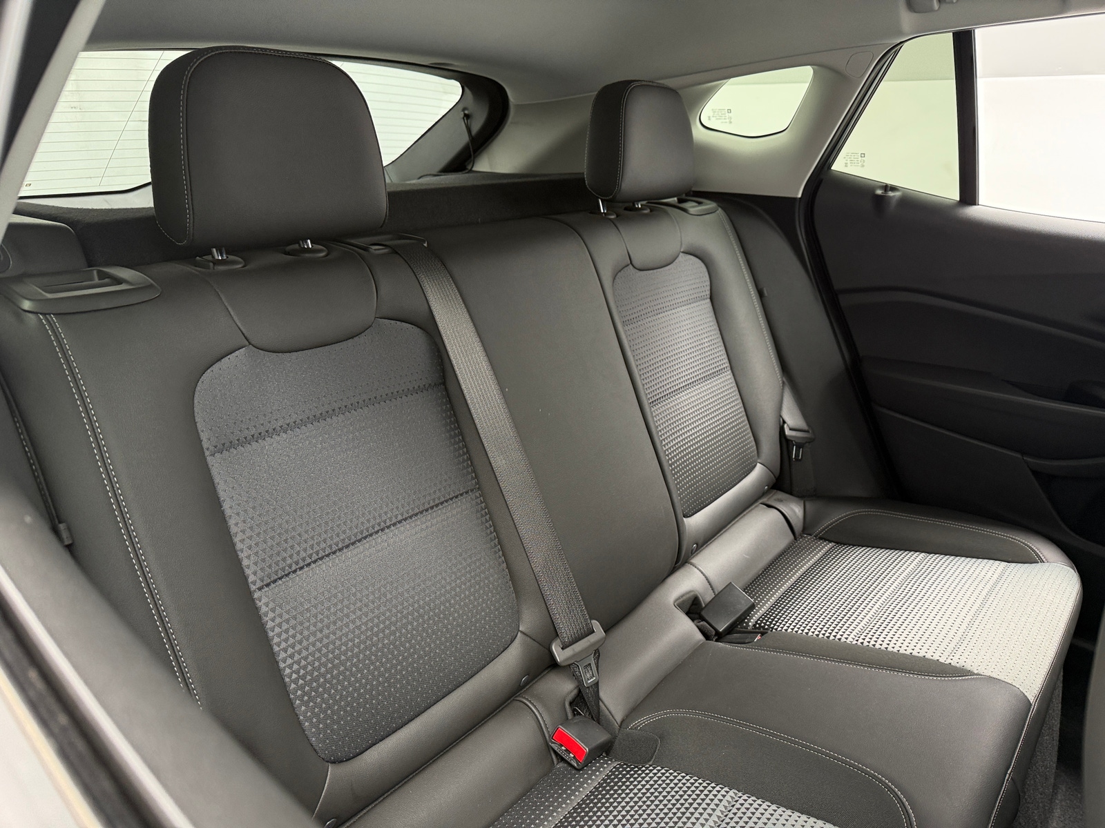 Thumbnail: 2025 Chevrolet Trax - 6