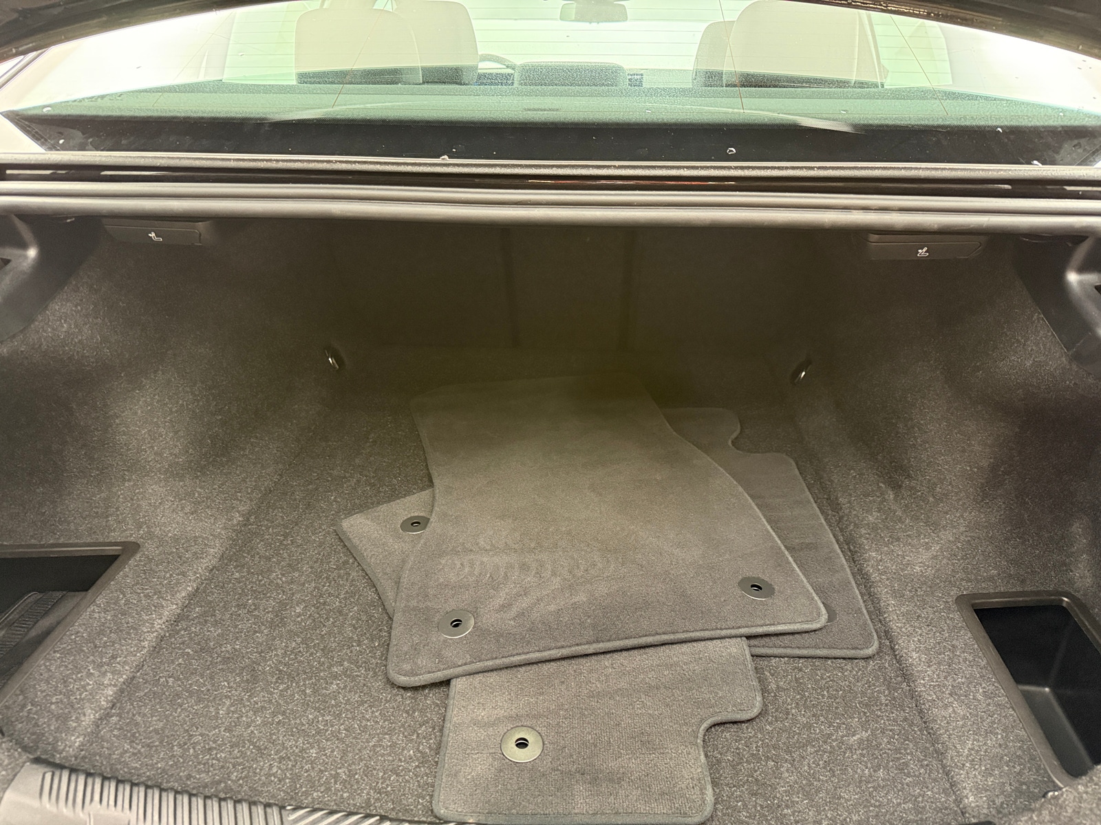 Thumbnail: 2025 BMW i5 - 6