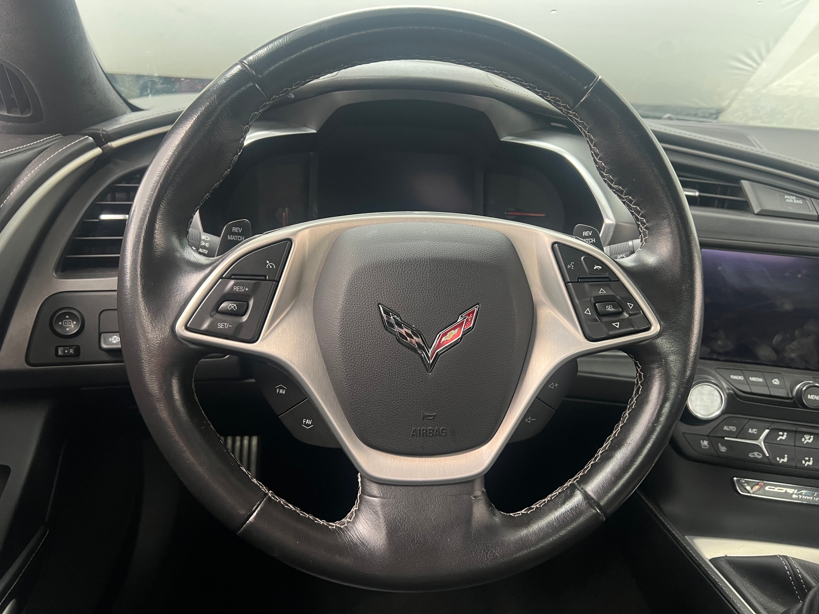 Thumbnail: 2014 Chevrolet Corvette - 3