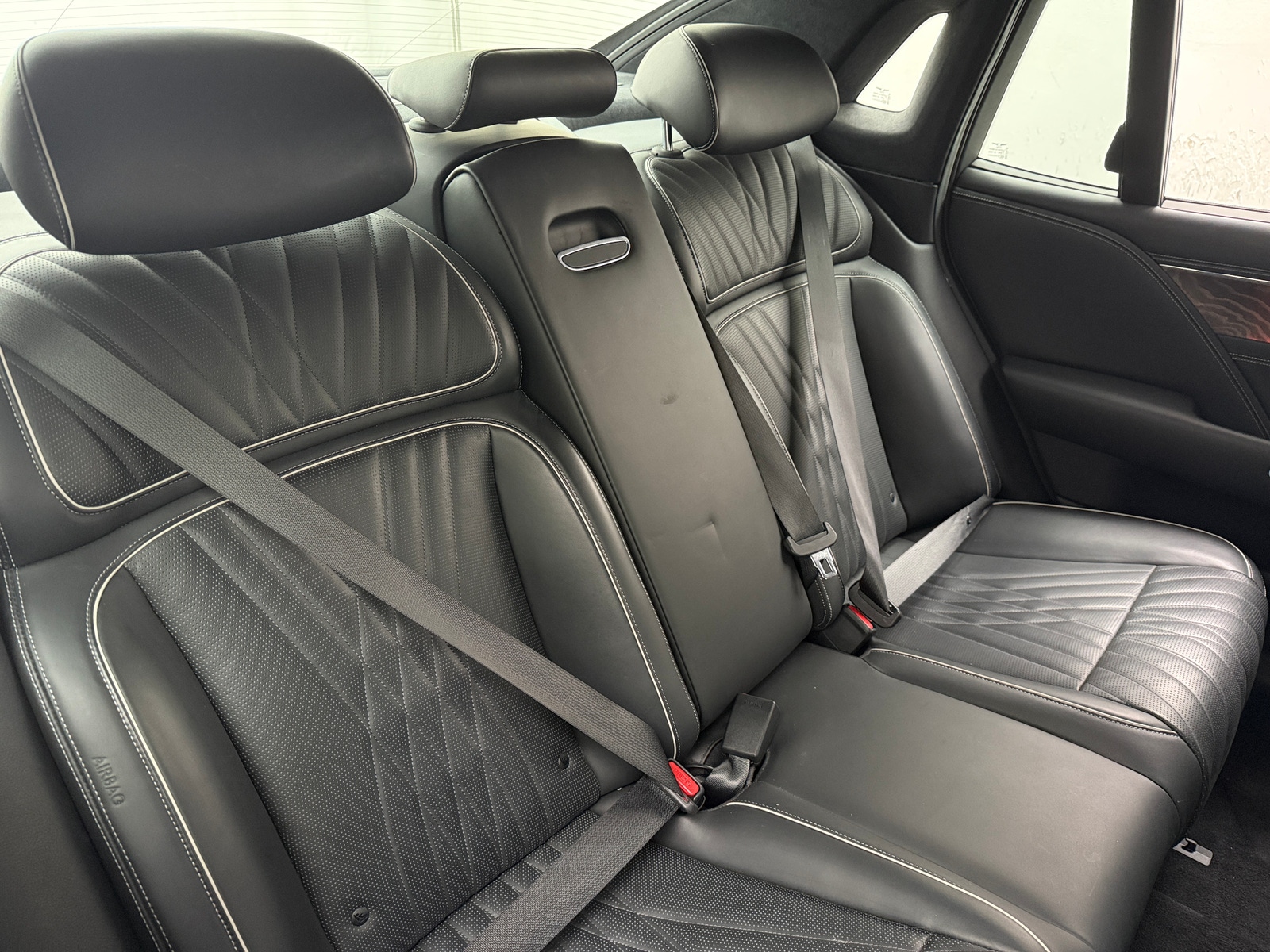 Thumbnail: 2023 Genesis G90 - 5