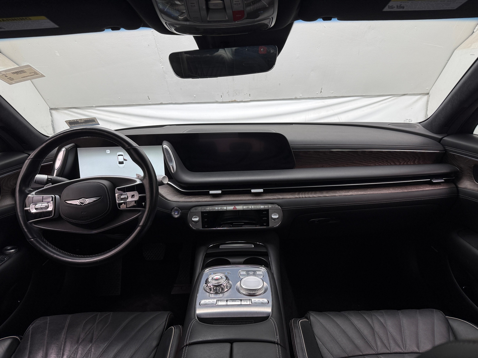 Thumbnail: 2023 Genesis G90 - 2