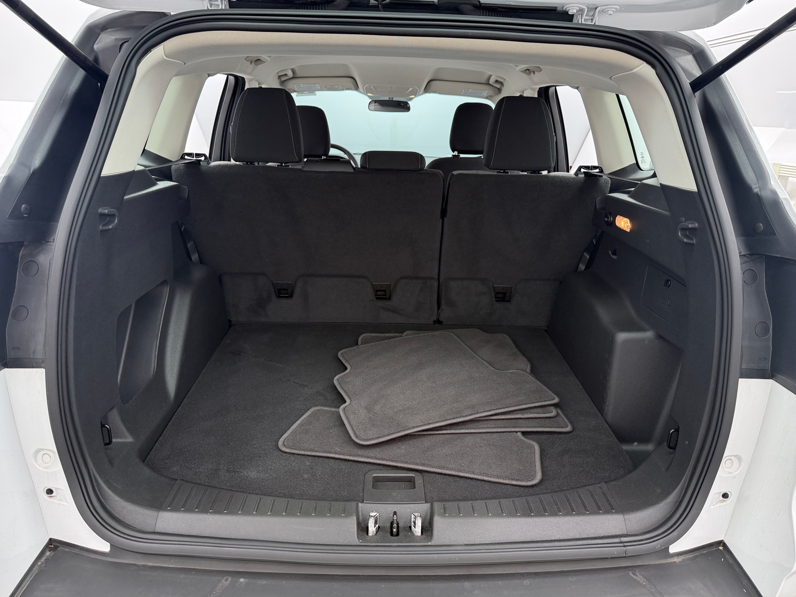 Thumbnail: 2018 Ford Escape - 7