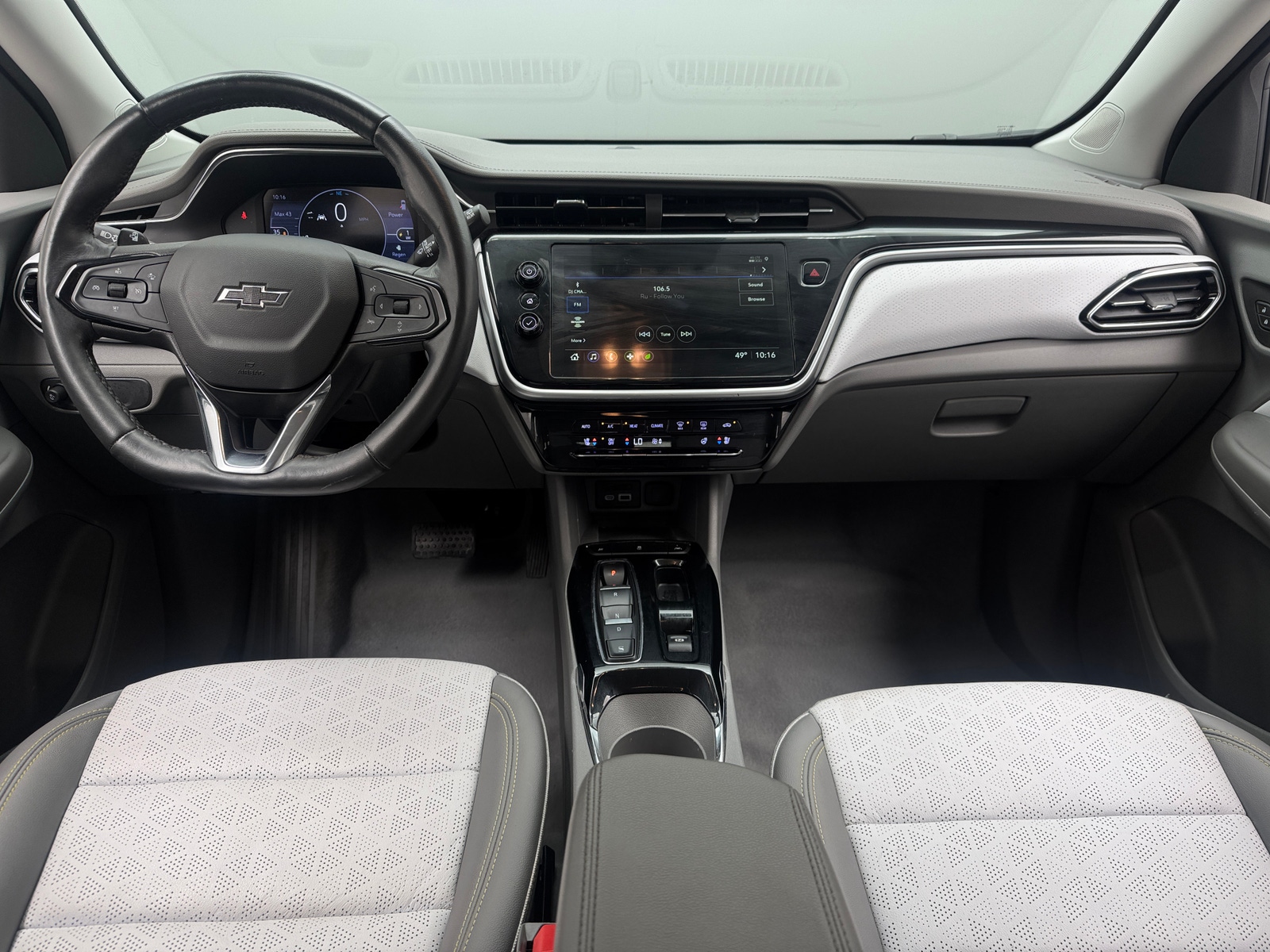 Thumbnail: 2023 Chevrolet Bolt EUV - 2