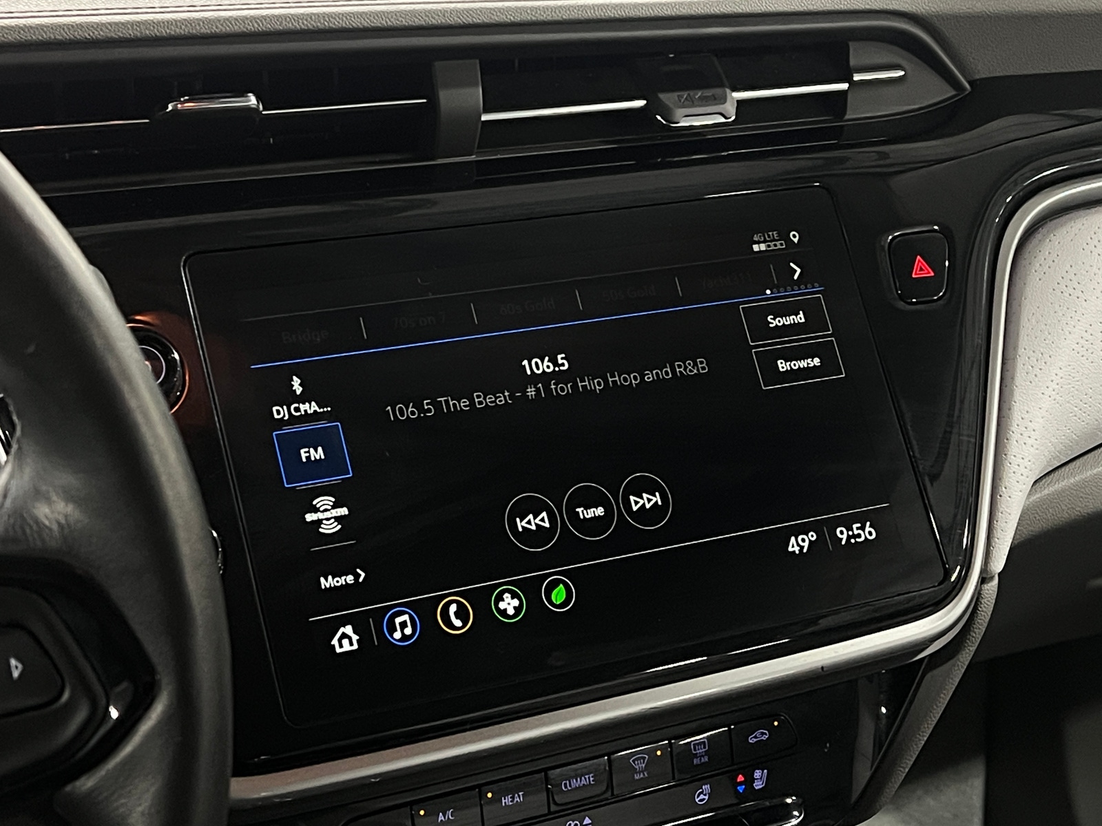 Thumbnail: 2023 Chevrolet Bolt EUV - 3