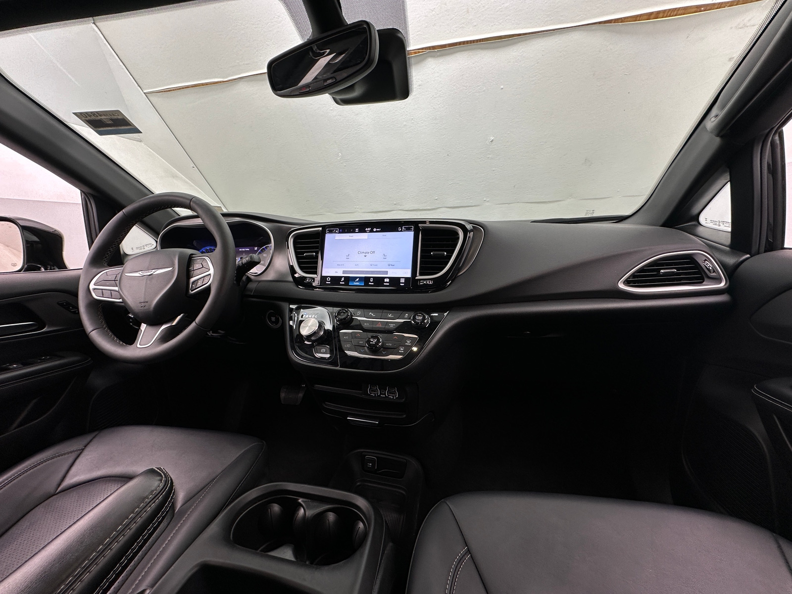 Thumbnail: 2025 Chrysler Pacifica - 2