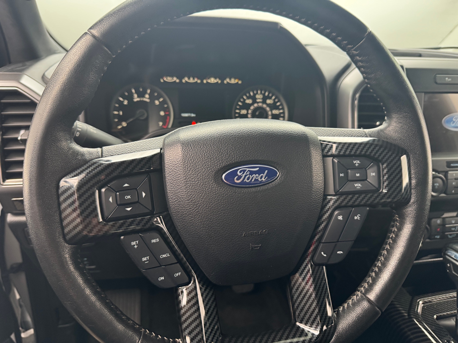 Thumbnail: 2019 Ford Econoline - 5