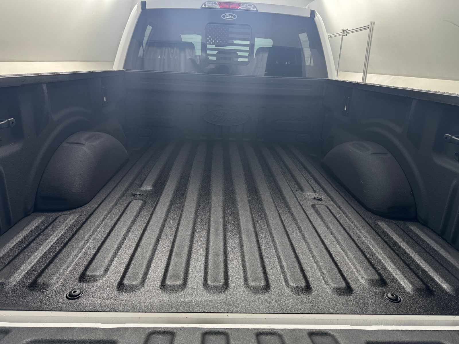 Thumbnail: 2019 Ford Econoline - 7