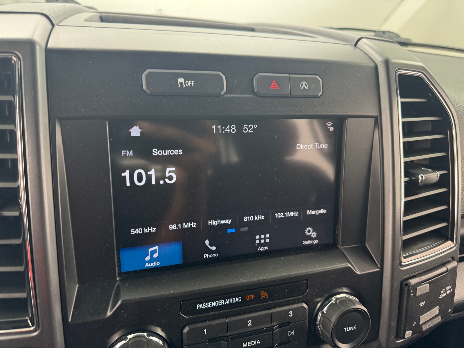 Thumbnail: 2019 Ford Econoline - 4