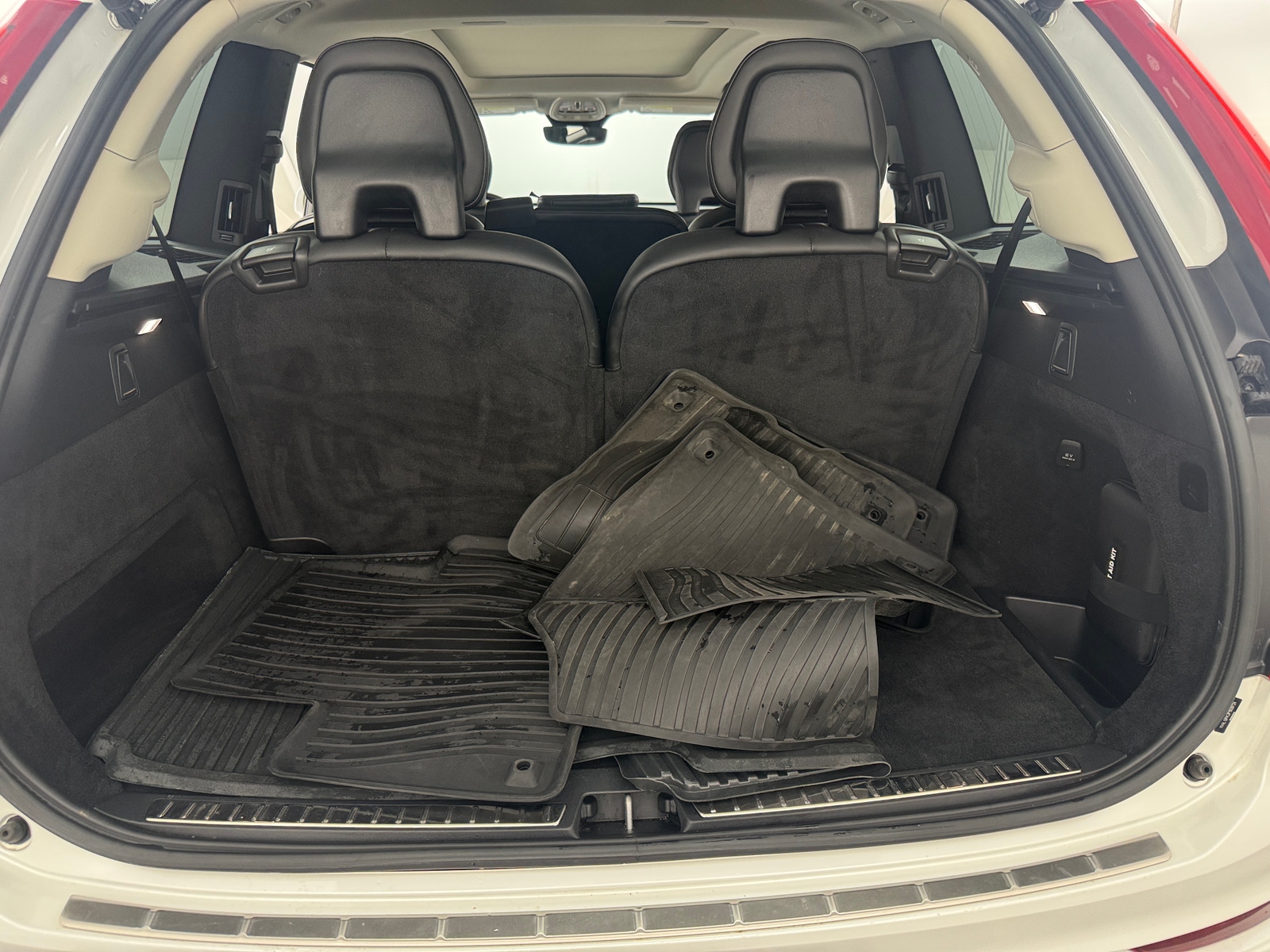 Thumbnail: 2023 Volvo XC90 - 6