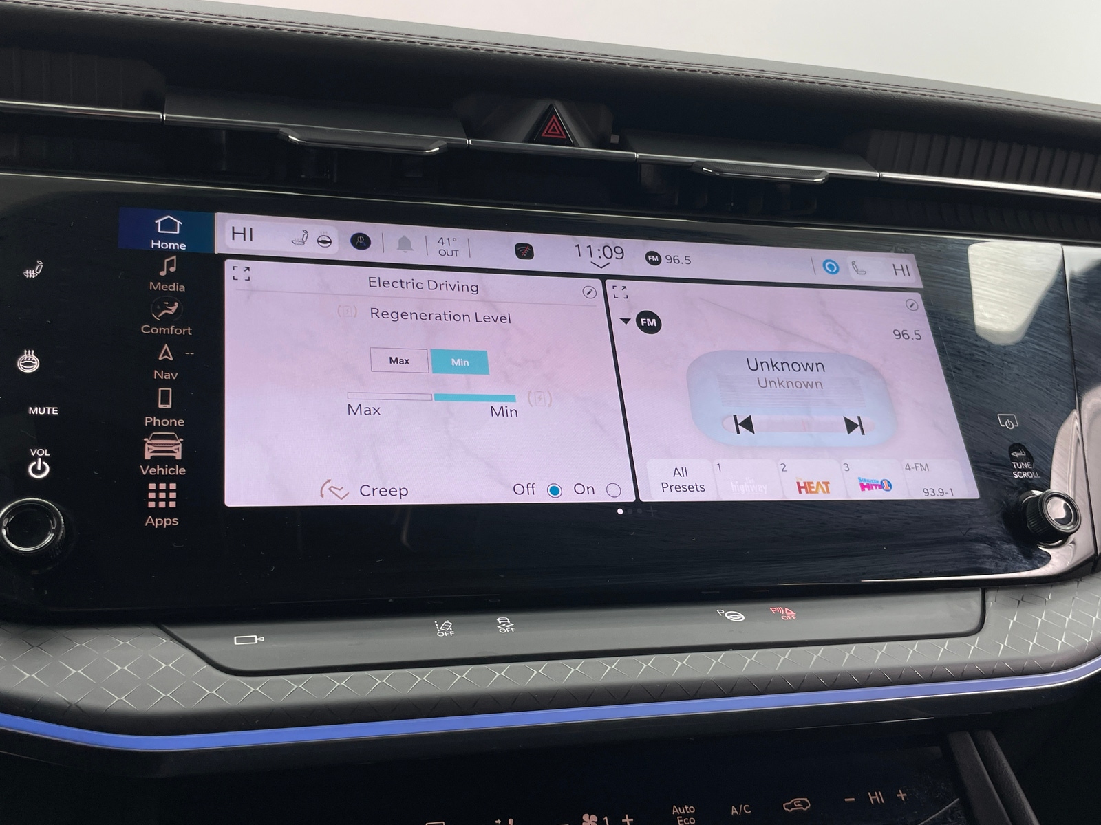 Thumbnail: 2025 Jeep Wagoneer S - 3