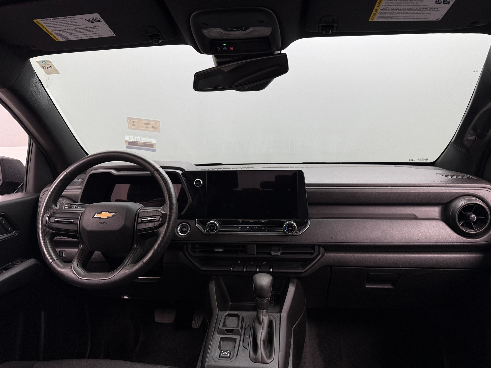 Thumbnail: 2023 Chevrolet Colorado - 3