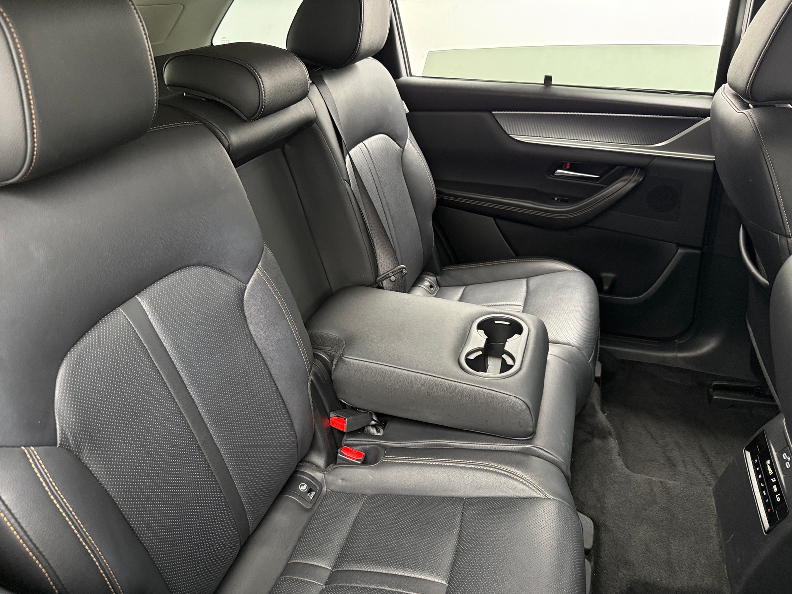 Thumbnail: 2025 Mazda CX-70 - 5