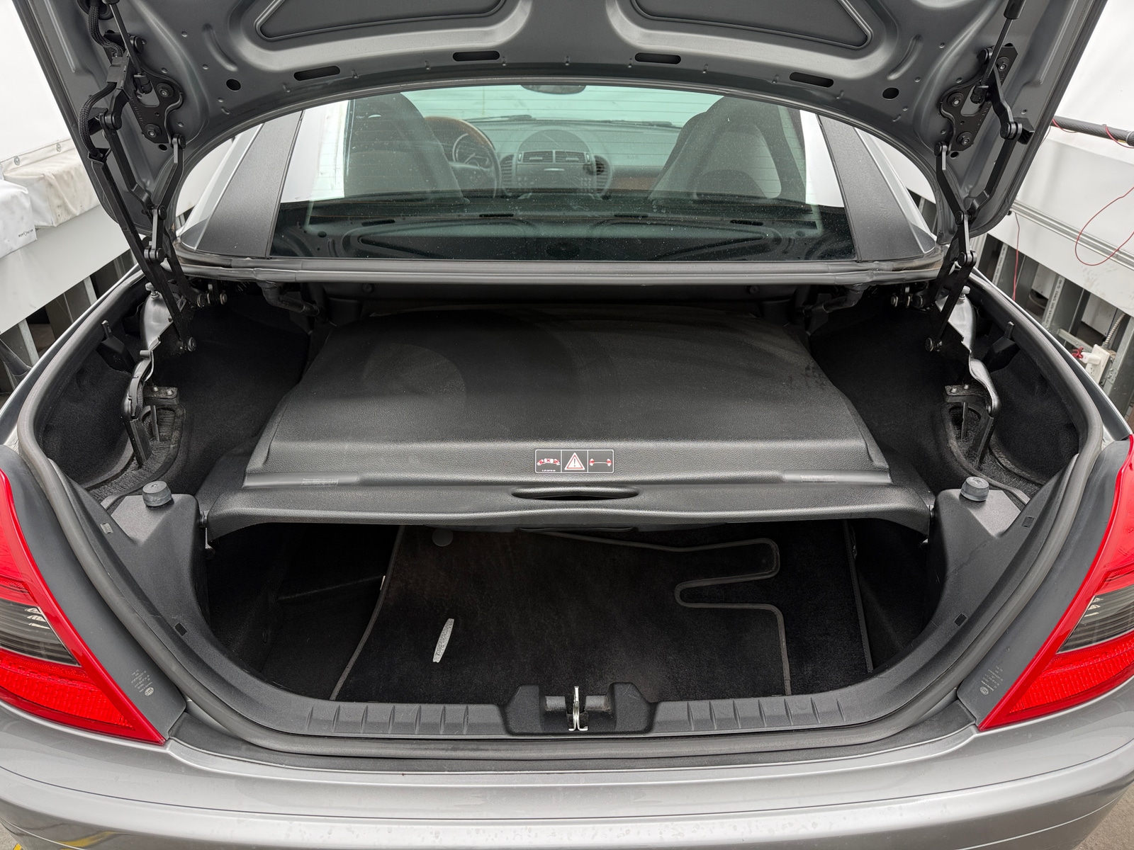 Thumbnail: 2011 Mercedes-Benz SLK - 5