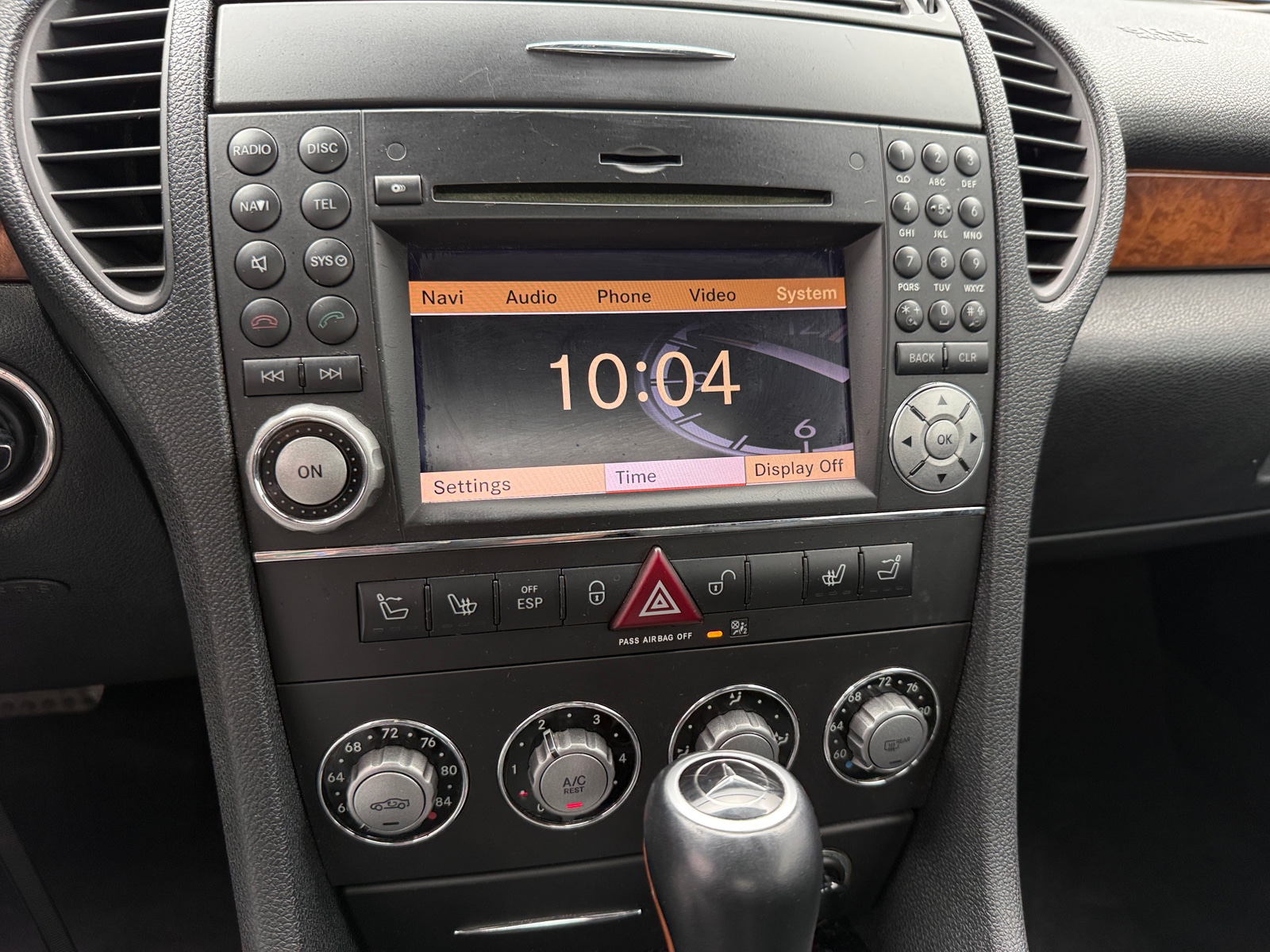 Thumbnail: 2011 Mercedes-Benz SLK - 3