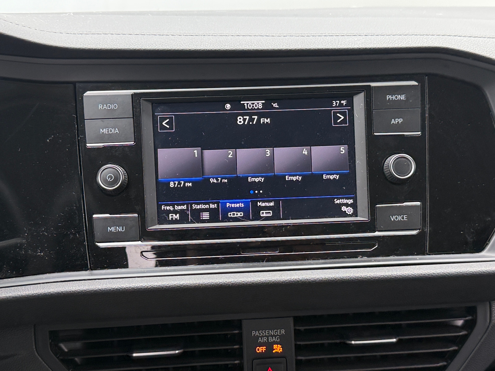 Thumbnail: 2024 Volkswagen Jetta - 4