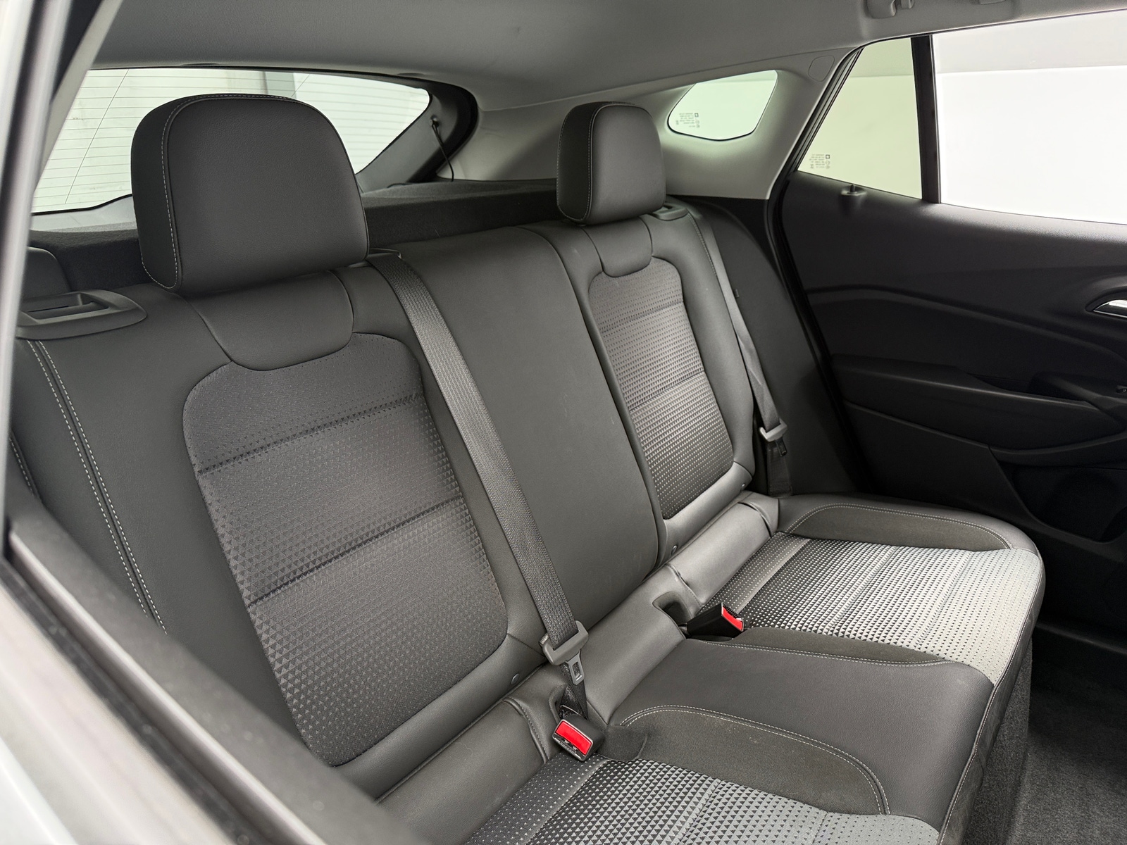 Thumbnail: 2025 Chevrolet Trax - 6